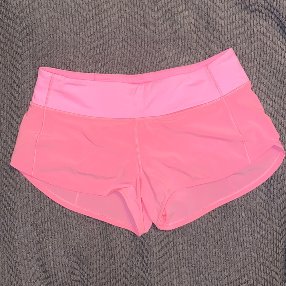 Size 6 2.5” Lululemon Speed Up Shorts Pink Shell